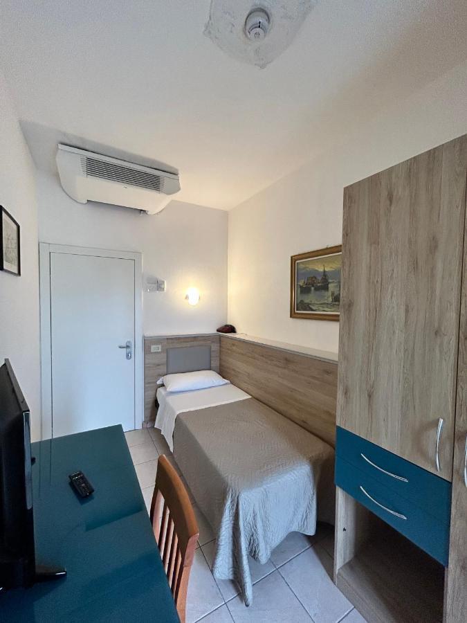 Hotel Adria Milano Marittima Exterior photo