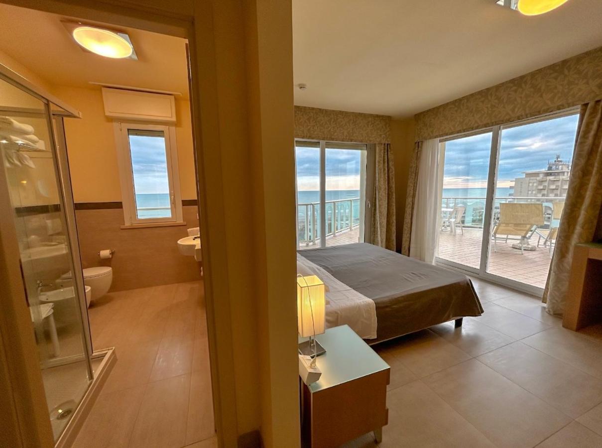 Hotel Adria Milano Marittima Exterior photo
